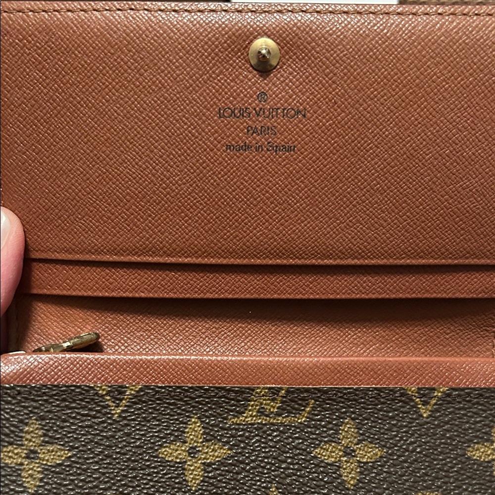 Louis Vuitton Brown and Gold Monogram Wallet - Picture 6 of 11